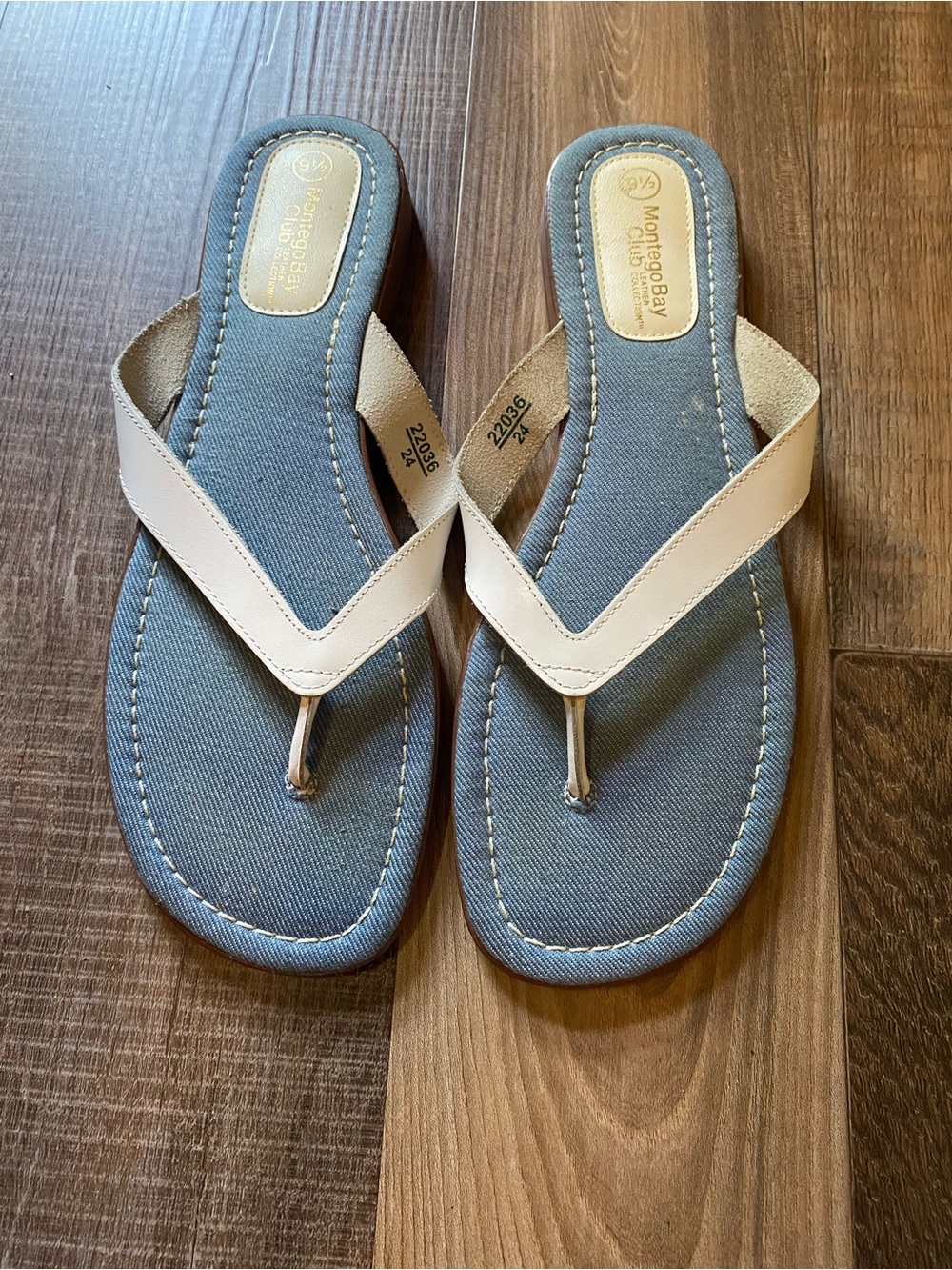 Montego Bay Club Cream Strap Blue Footbed Thong Sandals VINTAGE